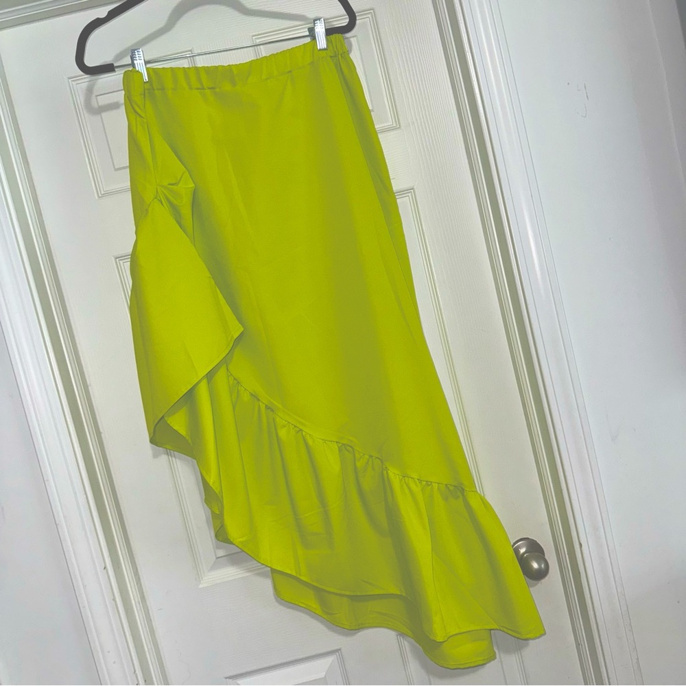 Lime Ruffle Skirt 🍋‍🟩